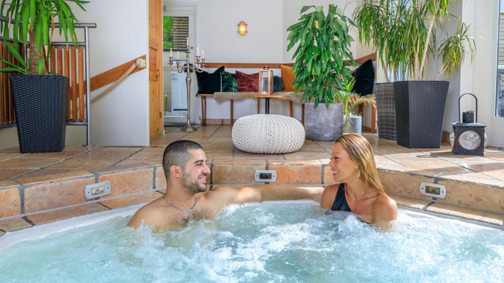 Treetop Spa Hangout & Hotel - Resim 31