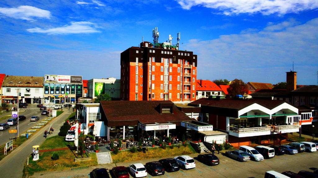 Hotel Slavonija, Vinkovci