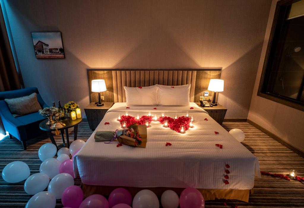 Phòng Deluxe Có Giường Cỡ King Nhìn Ra Thành Phố