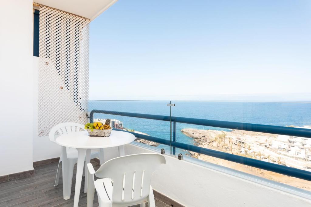 Home2Book Ocean View Paradise with Pool