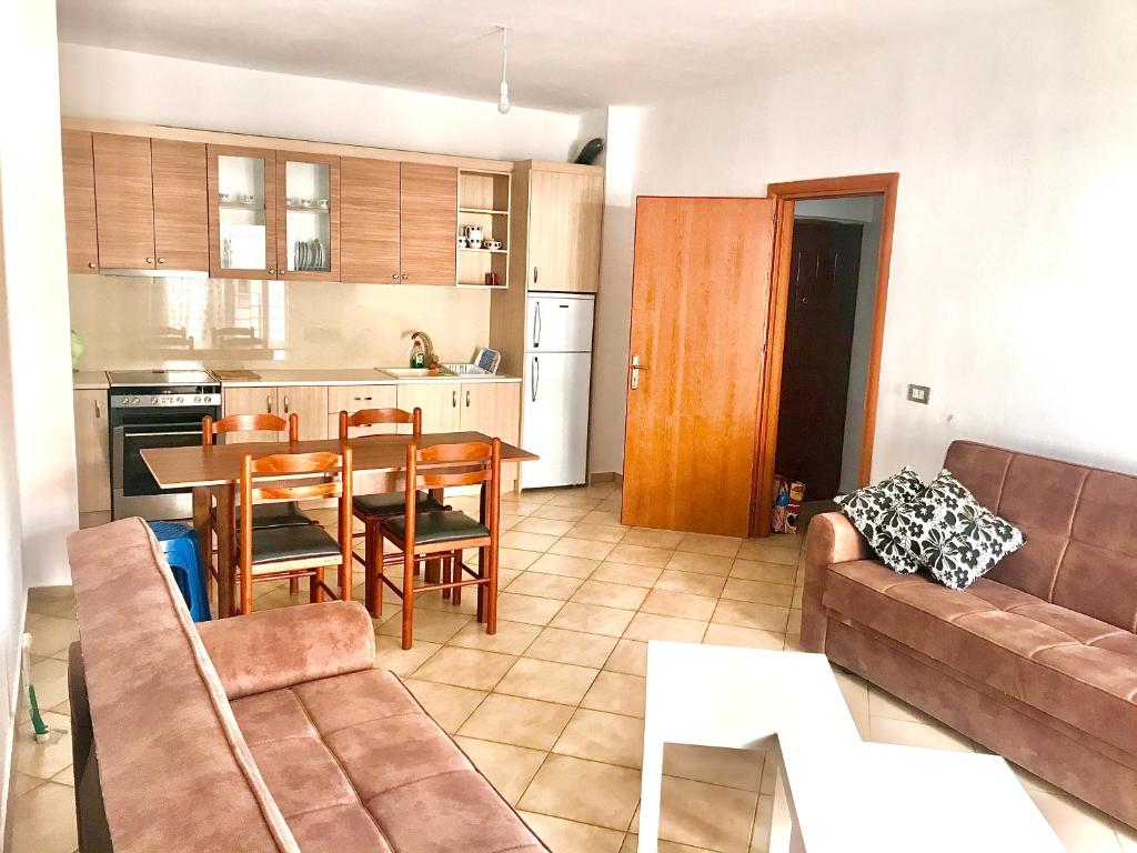 Saranda Rooms - Port - Image 4