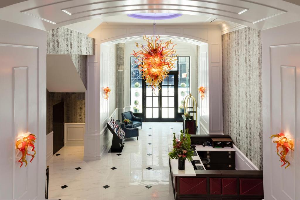 Broadway Plaza Hotel photo