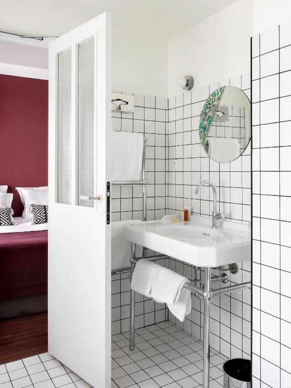 New Hotel Le Voltaire - Resim 18