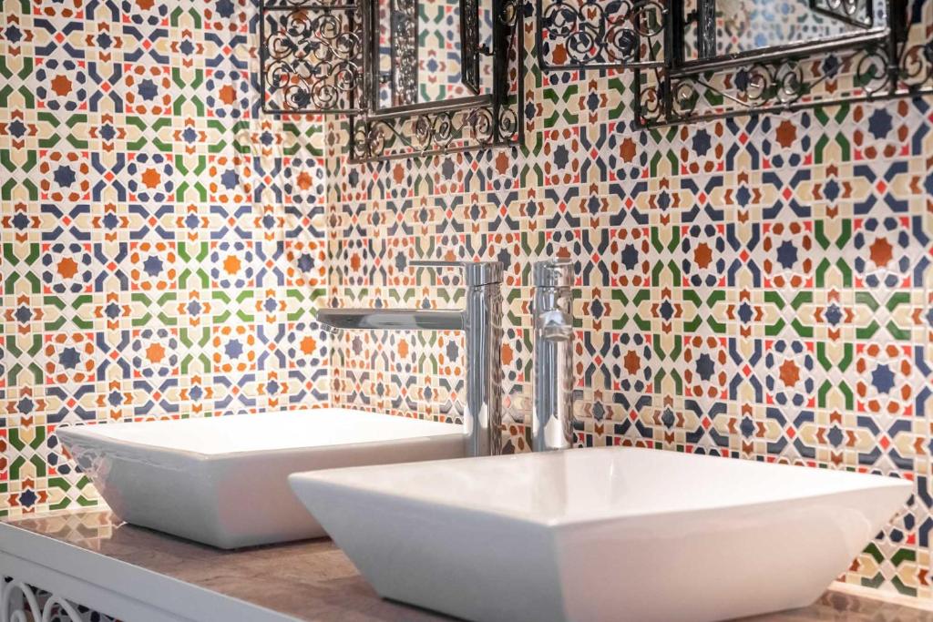 Ryad Mogador Liège - Resim 13