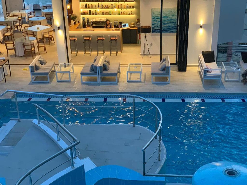 Bazén v ubytování Olympia Hotel nebo v jeho okolí