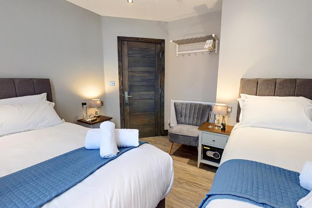 
Deluxe Triple Room
