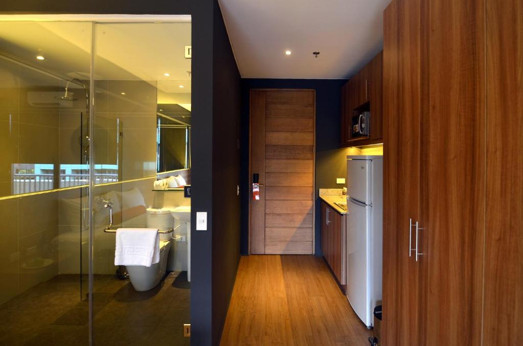 Azumi Boutique Hotel - Zimmer Mit Kingsize-Bett