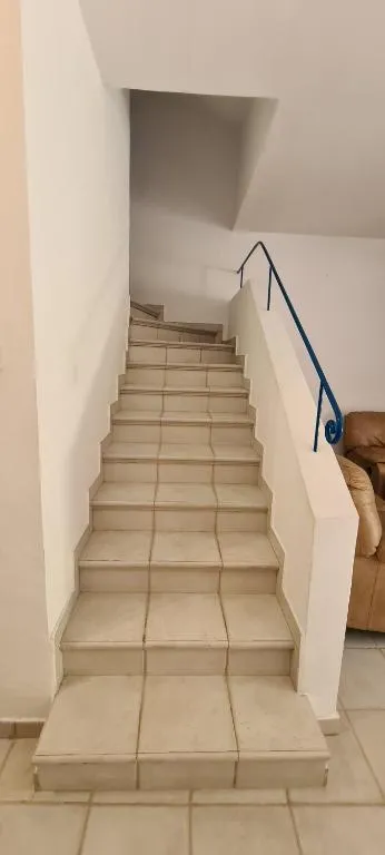 Large 4 Bedroom House in Kato Paphos, Limnaria Gardens, Paphos, Cipru