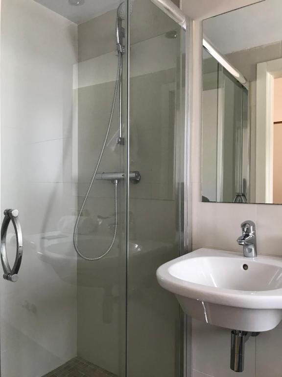 Koupelna v ubytování Hostal Can Pou
