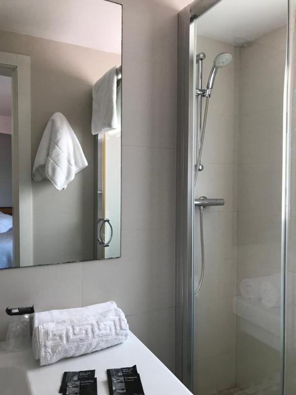 Koupelna v ubytování Hostal Can Pou