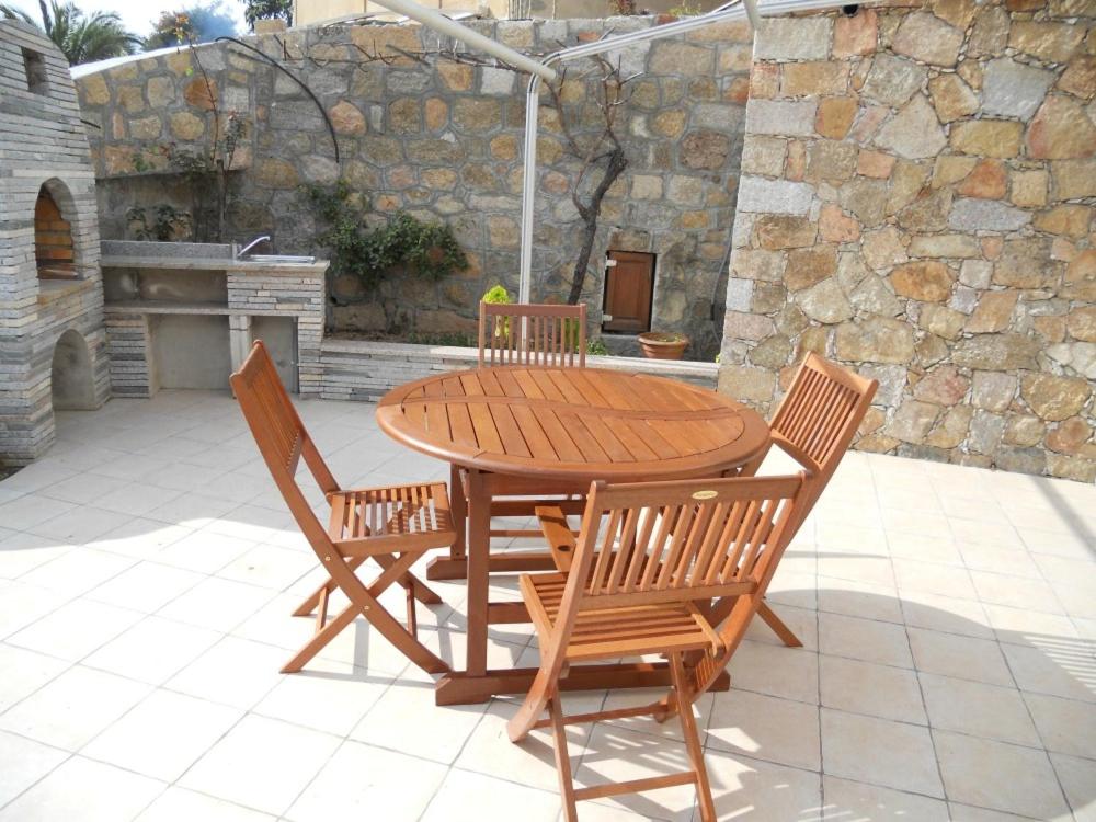 Patio nebo venkovní prostory v ubytování Gites-Sassone