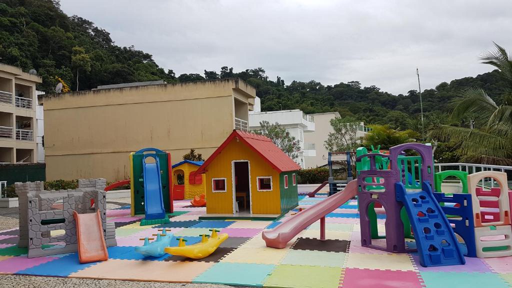  Flat Angra Inn