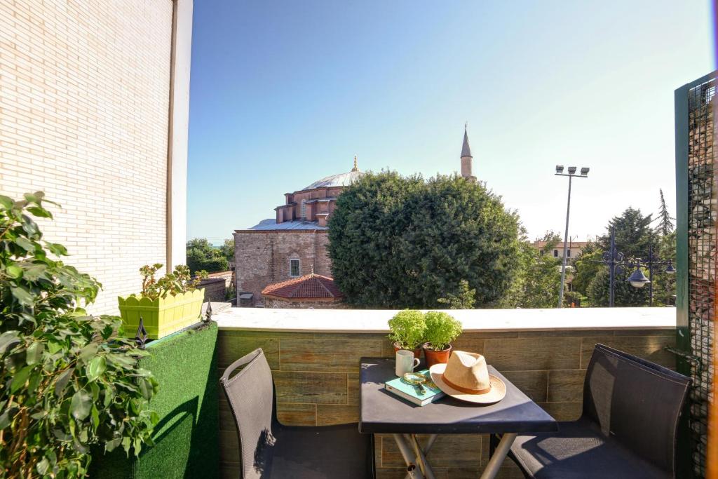 ELİTE HOTEL By MK - Deluxe Double Room With Balcony