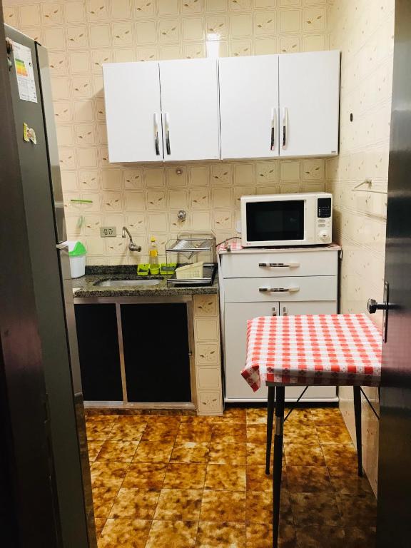  Aconchegante apartamento a 100 mts da Praia Grande e a 300 mts da Tenório