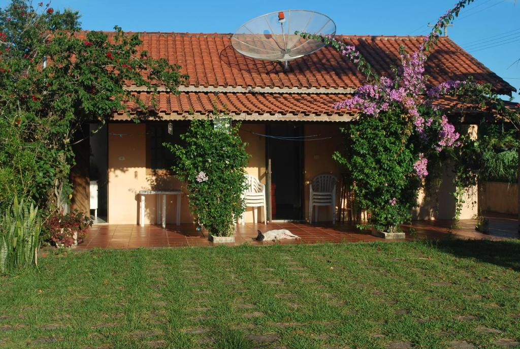 Sítio com Lago,Piscina,Nascente,Churrasq,Forno,Gramado,Árvores,Pássaros. - Housity