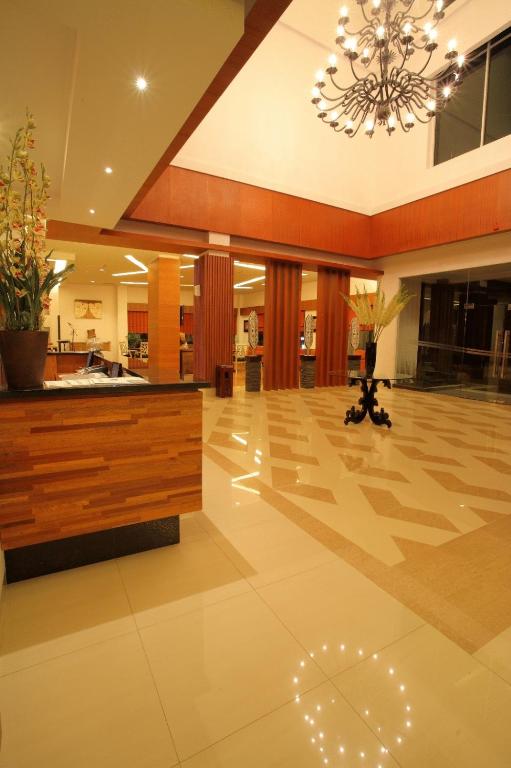 Vstupní hala nebo recepce v ubytování Aston Tanjung City Hotel