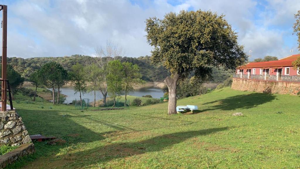 Villa Rural Sierra Hueznar, El Pedroso, Spain - Booking.com