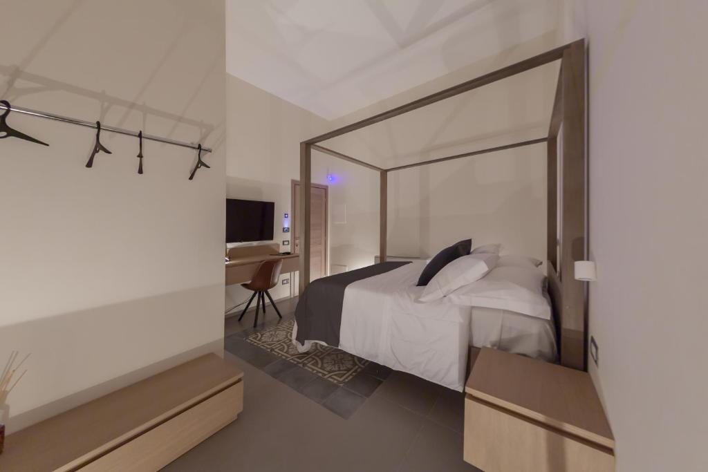 METEORON Luxury Rooms - 12