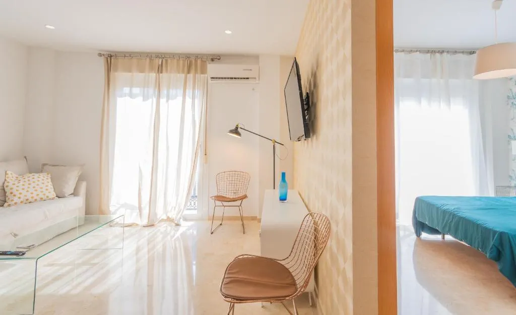 Cubo's Apartamento Gades, Málaga, Spania