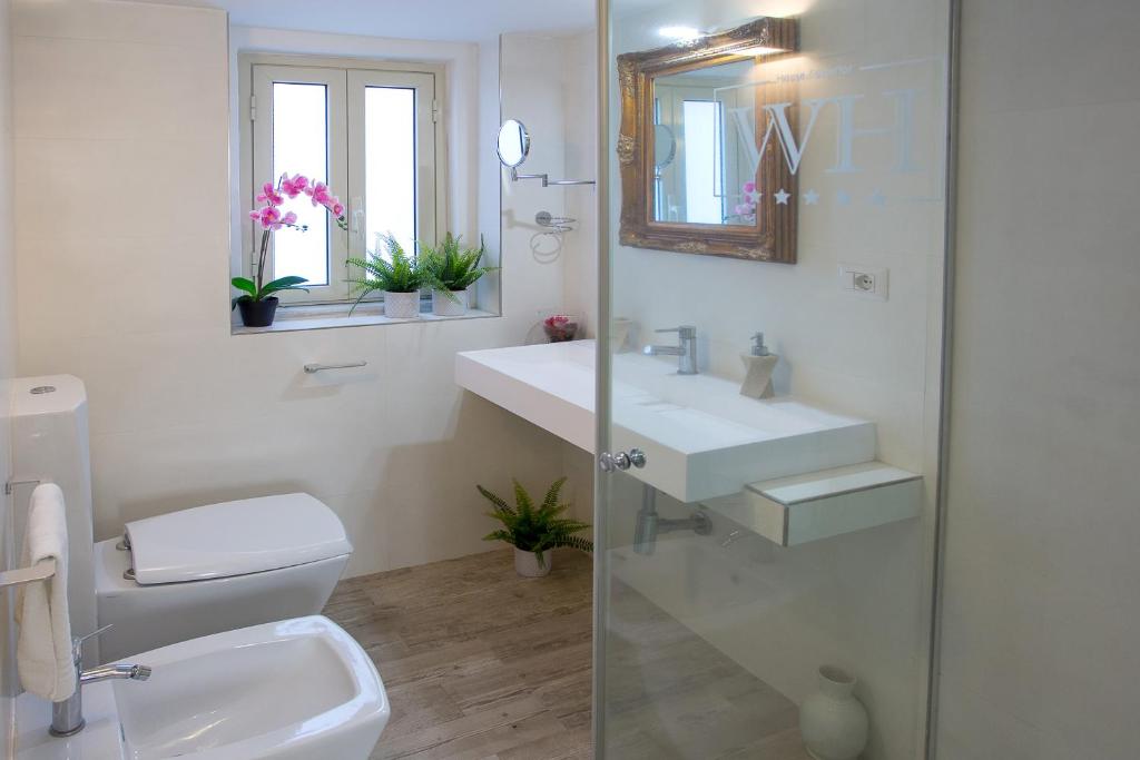 Ванная комната в Duomo Luxury Suite Catania