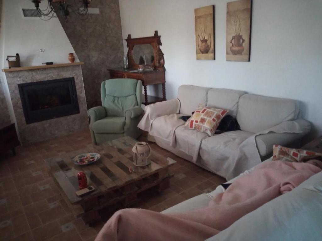 Posezení v ubytování Cortijo Oliveras Moratalla