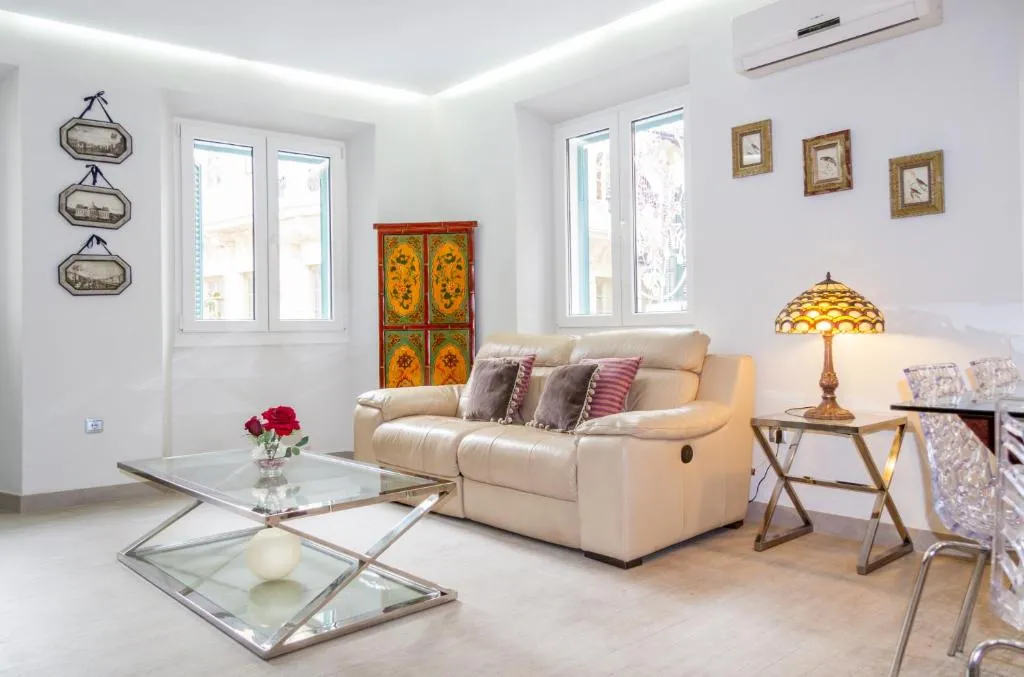 Félix Sáenz Roomalaga by Bossh Apartments, Málaga, Spania