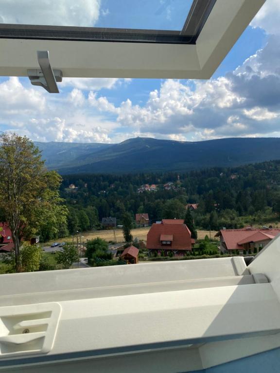 Výhľad na hory alebo výhľad na hory priamo z apartmánu