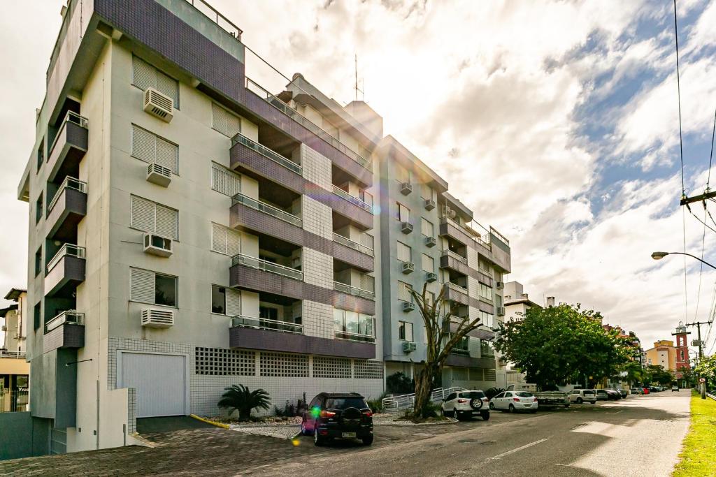  Apto para 4 pessoas em Jurerê internacional SBS111