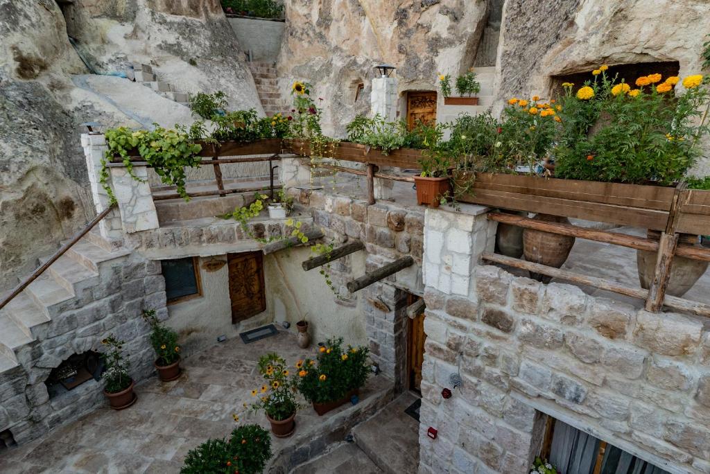 Cappadocia Ennar Cave