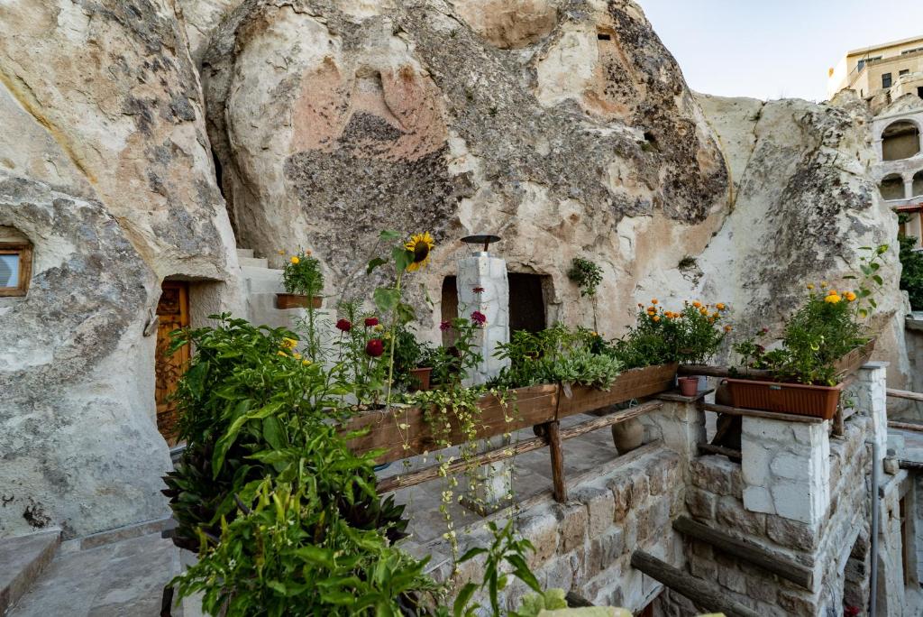 Cappadocia Ennar Cave