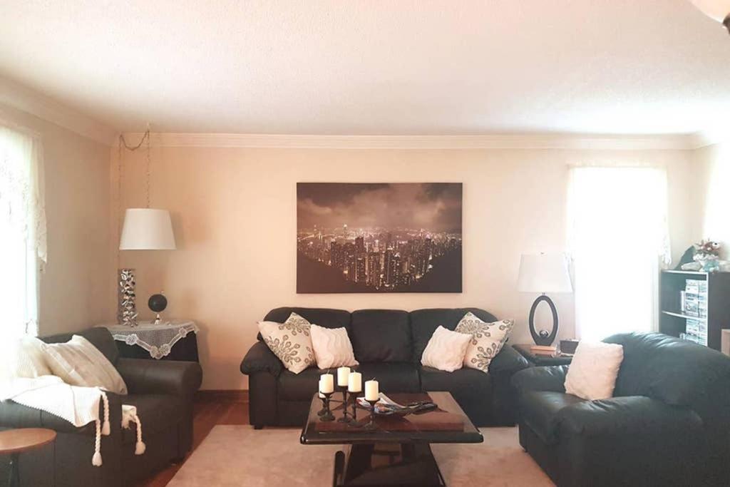 Sarnia Secret - BIG, Private 3 BR/2 BA APT by HWY - Housity