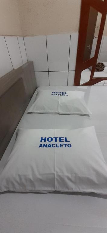  Hotel Anacleto