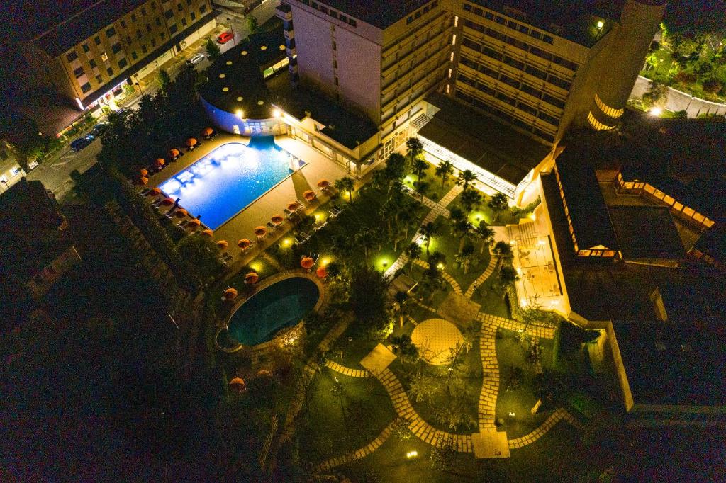 Bazén v ubytování Hotel Savoia Thermae & SPA nebo v jeho okolí