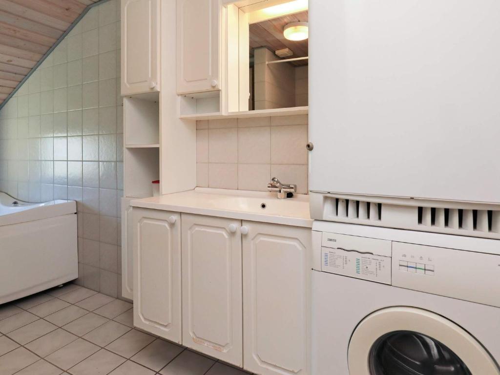 Kuchyň nebo kuchyňský kout v ubytování Spacious Retreat Nr Lyngby - By Traum Ferienwohnungen