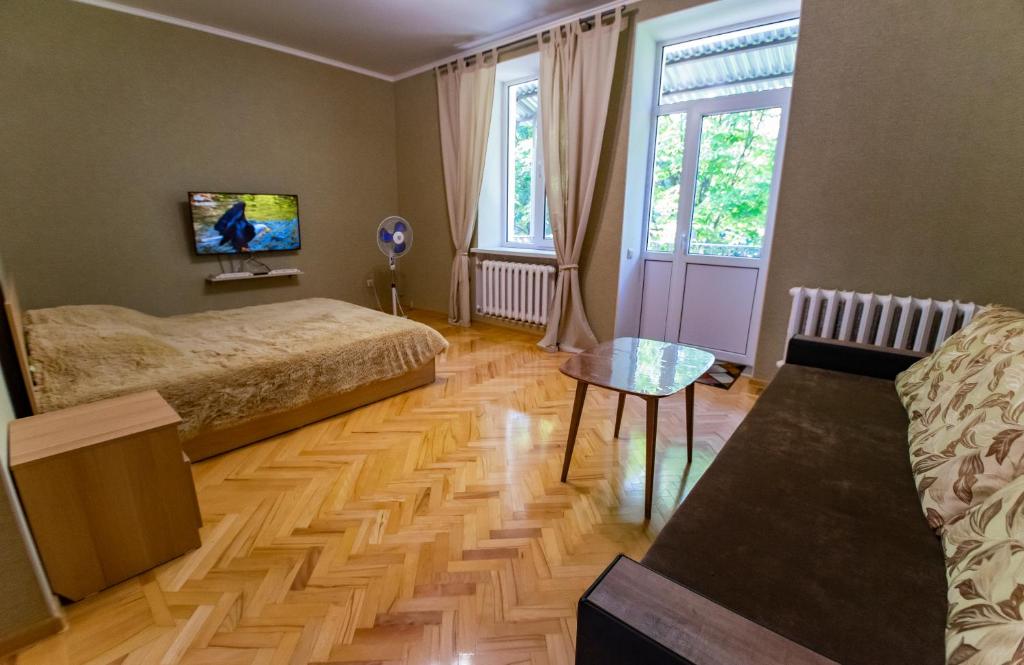 Кът за сядане в Трехкомнатная квартира в курортной части города Железноводска