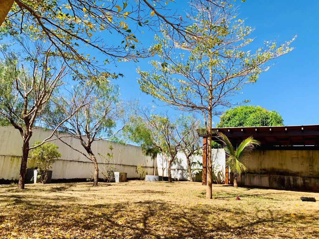  Casa da primavera no Lago Sul