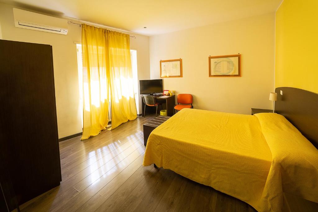 Difronte Ai Musei Vaticani - 7