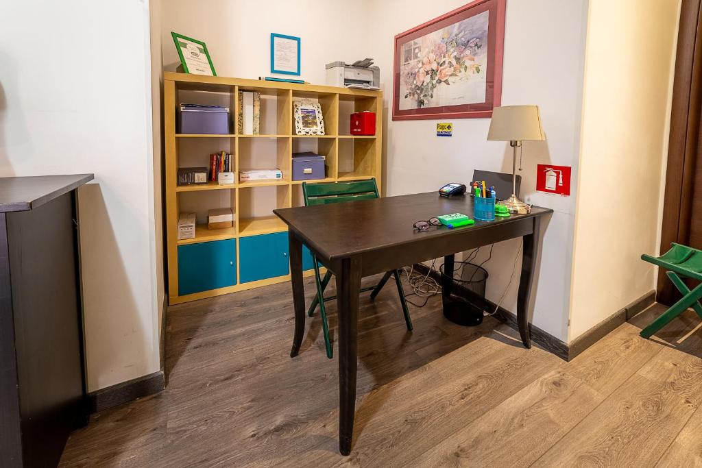 Difronte Ai Musei Vaticani - 5