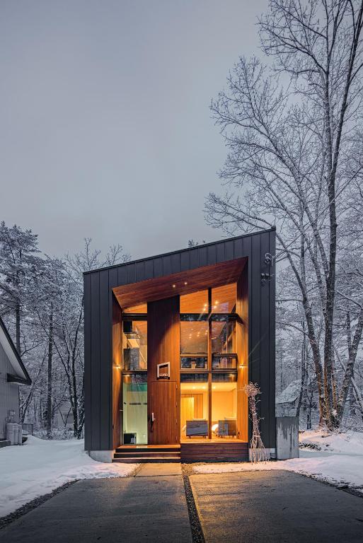 Gravity by The Hakuba Collection talvel