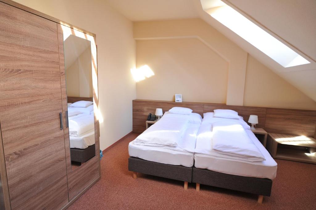 Centrooms Eger - Resim 22