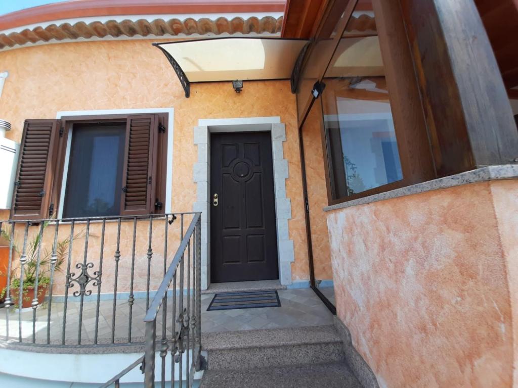 Macandu & Stefi a San Giovanni Suèrgiu - Ampio appartamento