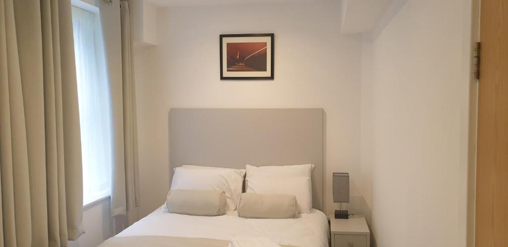 Wellington Apartments - 