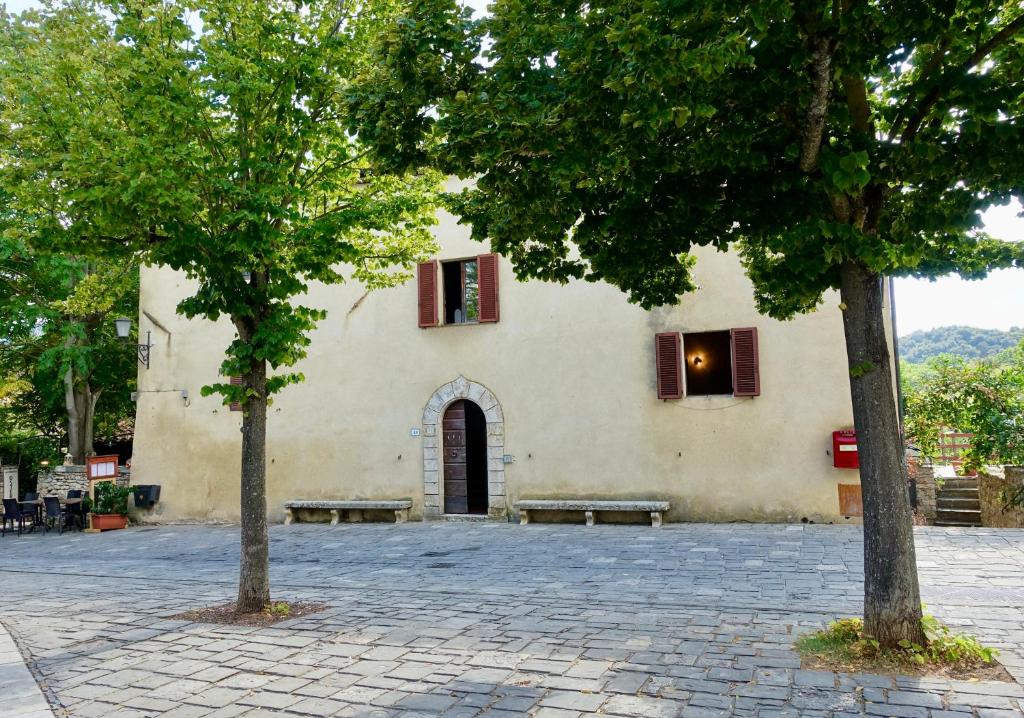Budynek, w którym mieści się apartament