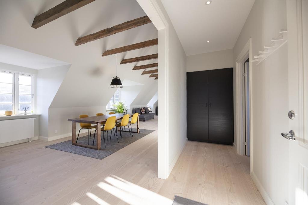 Image showcasing aday - 3 bedroom - Modern Living Apartment - Aalborg Center, Aalborg ...