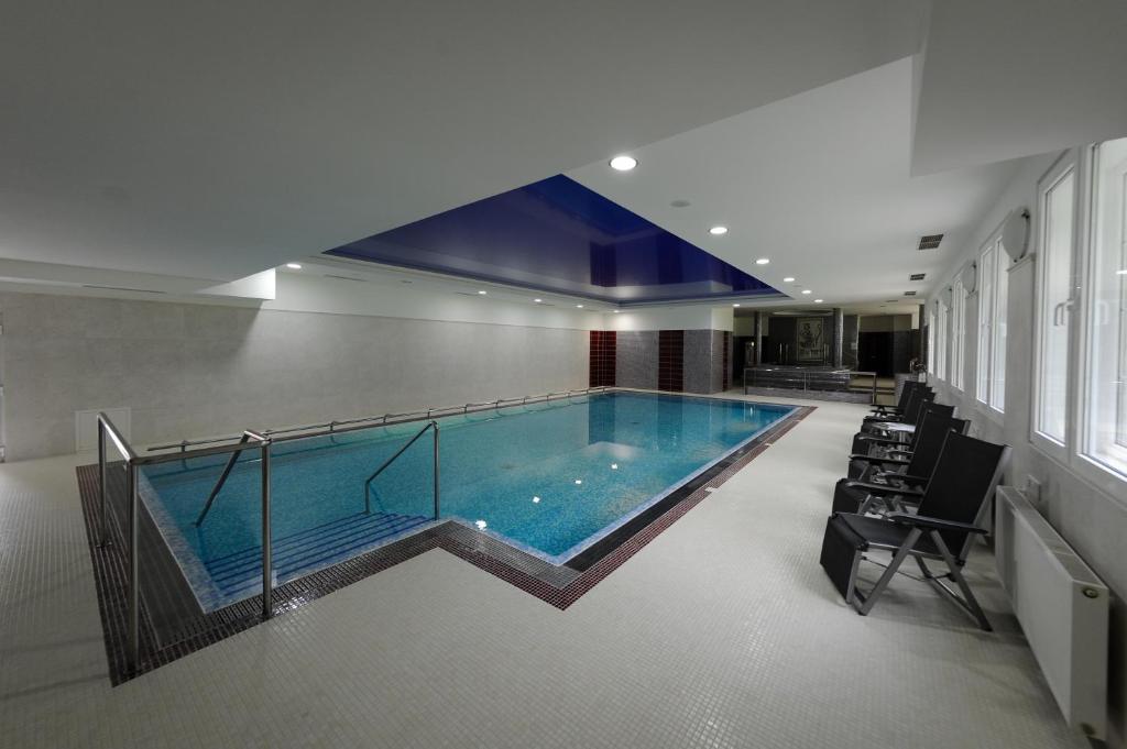 Bazén v ubytování Spa Hotel Diana nebo v jeho okolí