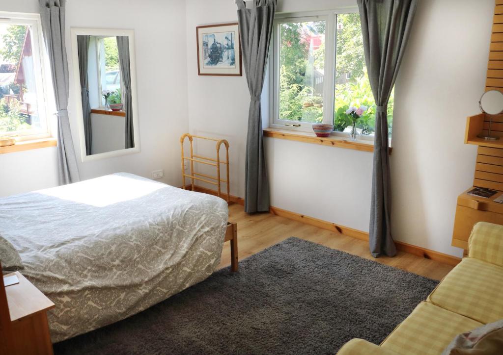 Friendly B&B - Double room - 22 miles to Edinburgh