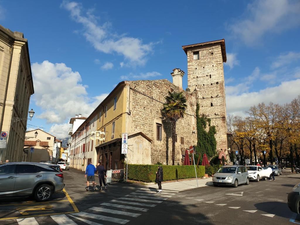 Fotografia z galérie ubytovania Vicolo J. Da Ponte - Bassano Centro Storico v destinácii Bassano del Grappa
