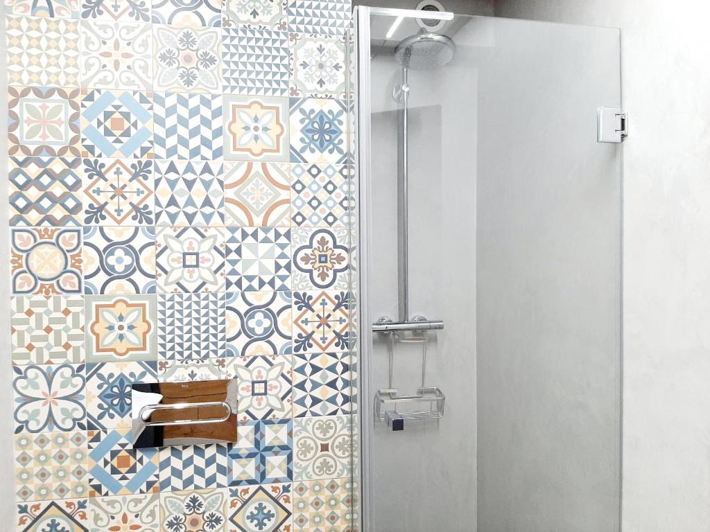 Kúpeľňa v ubytovaní Hostal Erasmus by gaiarooms