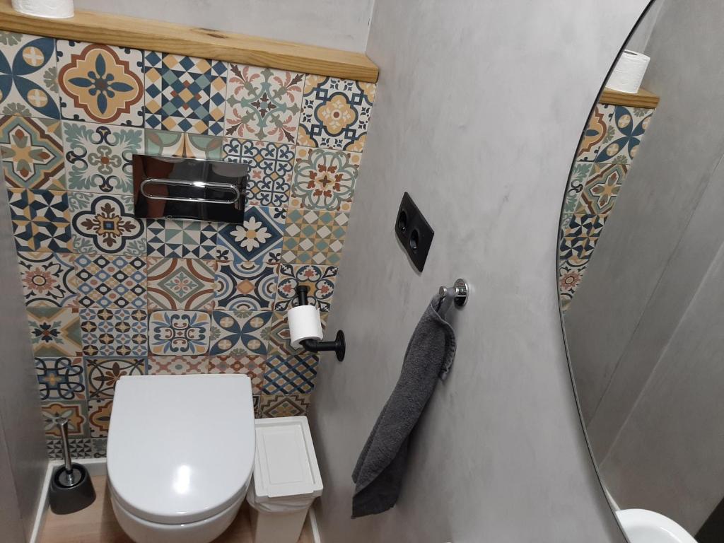 Kúpeľňa v ubytovaní Hostal Erasmus by gaiarooms