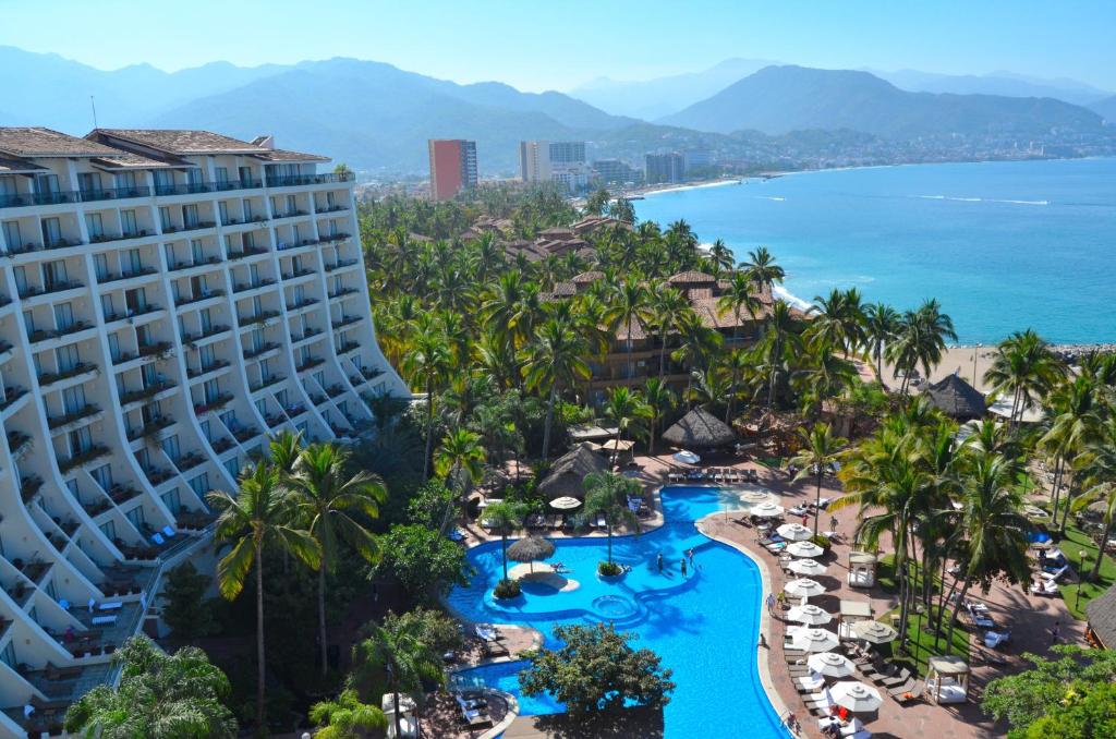 Fiesta Americana Puerto Vallarta All Inclusive & Spa veya yakınında bir havuz manzarası